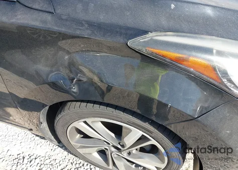 2014 Hyundai Elantra Limited from USA, damaged, VIN 5NPDH4AE7EH500226